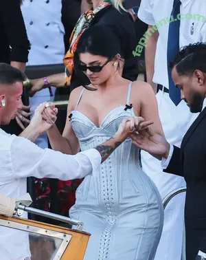 Kylie Jenner / kyliejenner / kyliejenner.2 nude photo #2686