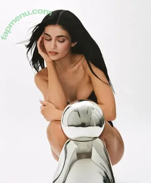 Kylie Jenner / kyliejenner / kyliejenner.2 nude photo #2731