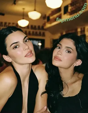 Kylie Jenner / kyliejenner / kyliejenner.2 nude photo #2737