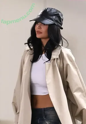 Kylie Jenner / kyliejenner / kyliejenner.2 nude photo #2763