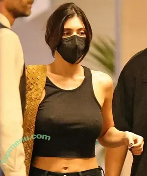 Kylie Jenner / KylieJenner / kyliejenner.2 nude photo #2787