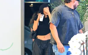 Kylie Jenner / KylieJenner / kyliejenner.2 nude photo #2811