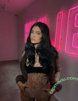 Kylie Jenner / KylieJenner / kyliejenner.2 nude photo #2842