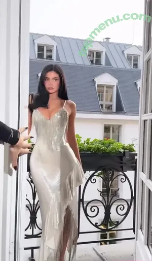 Kylie Jenner / KylieJenner / kyliejenner.2 nude photo #2949