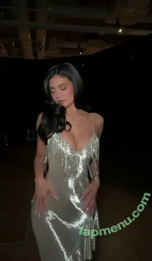 Kylie Jenner / KylieJenner / kyliejenner.2 nude photo #2951
