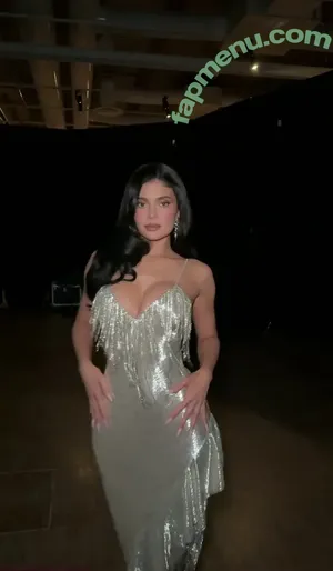 Kylie Jenner / KylieJenner / kyliejenner.2 nude photo #2952
