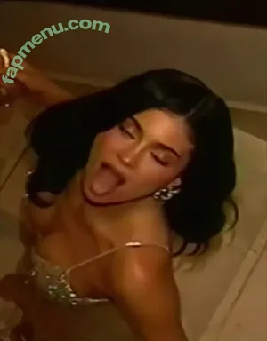 Kylie Jenner / KylieJenner / kyliejenner.2 nude photo #2977