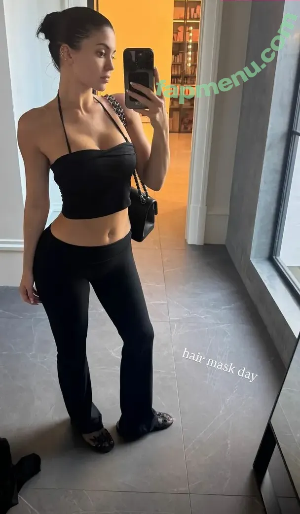 Kylie Jenner nude photo #2634 (kyliejenner / kyliejenner.2)