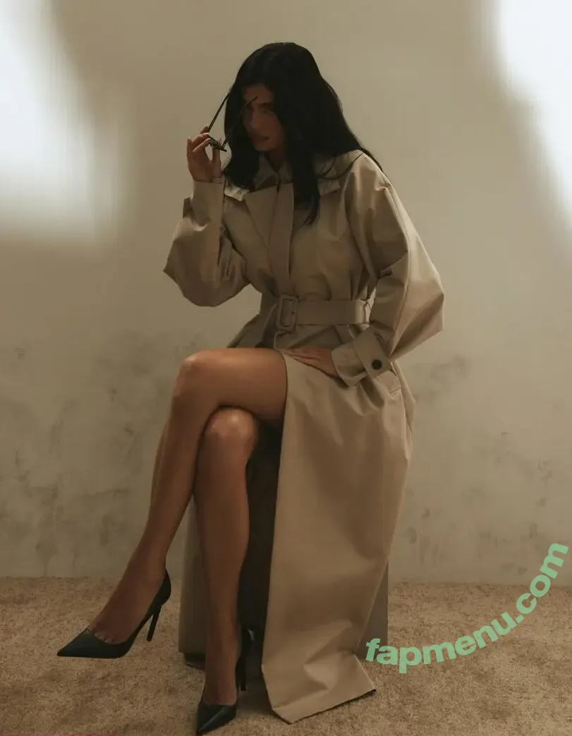 Kylie Jenner nude photo #2742 (kyliejenner / kyliejenner.2)