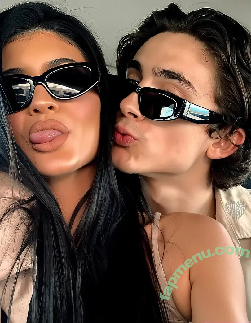 Kylie Jenner nude photo #2785 (kyliejenner / kyliejenner.2)