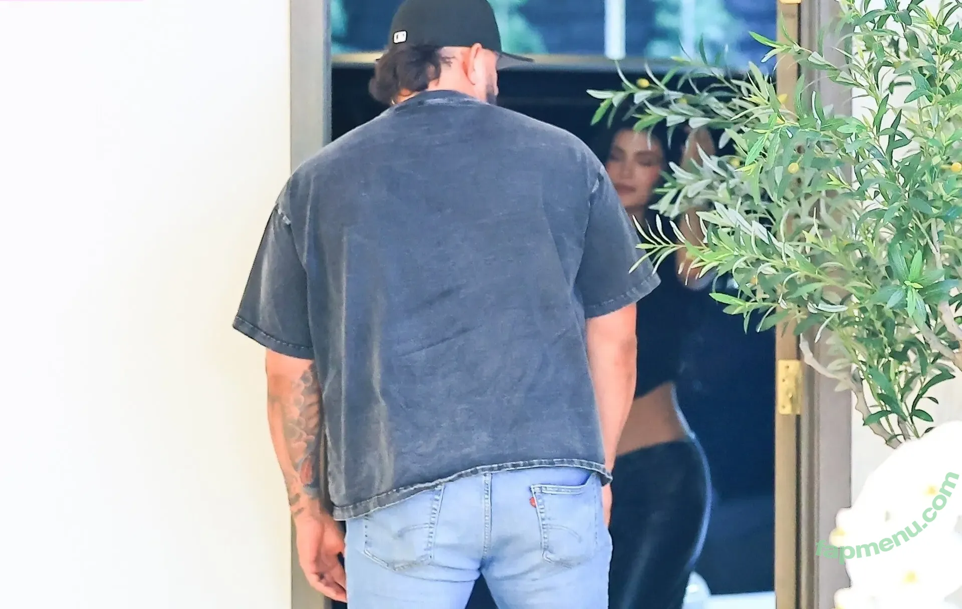 Kylie Jenner nude photo #2804 (kyliejenner / kyliejenner.2)