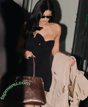 Kylie Jenner / KylieJenner / kyliejenner.2 nude photo #3000