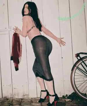 Kylie Jenner / KylieJenner / kyliejenner.2 nude photo #3059