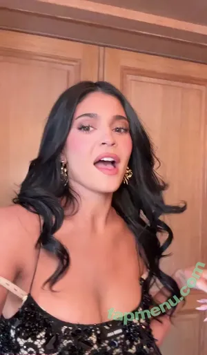 Kylie Jenner / KylieJenner / kyliejenner.2 nude photo #3066