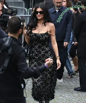 Kylie Jenner / KylieJenner / kyliejenner.2 nude photo #3072