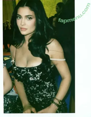 Kylie Jenner / KylieJenner / kyliejenner.2 nude photo #3084