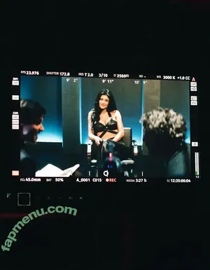 Kylie Jenner / KylieJenner / kyliejenner.2 nude photo #3142