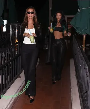 Kylie Jenner / KylieJenner / kyliejenner.2 nude photo #3160