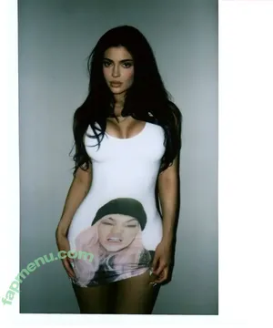 Kylie Jenner / KylieJenner / kyliejenner.2 nude photo #3183