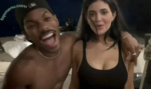 Kylie Jenner / KylieJenner / kyliejenner.2 nude photo #3327