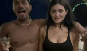 Kylie Jenner / KylieJenner / kyliejenner.2 nude photo #3328