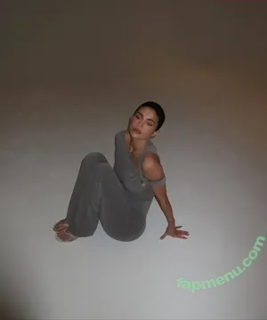 Kylie Jenner / KylieJenner / kyliejenner.2 nude photo #3414