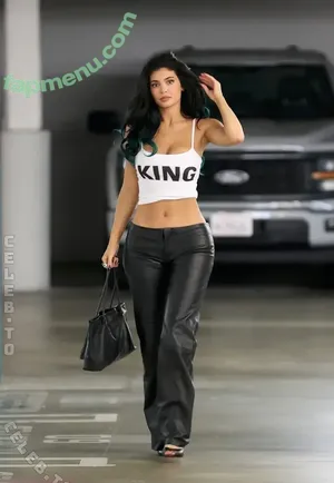 Kylie Jenner / kyliejenner / kyliejenner.2 nude photo #3459