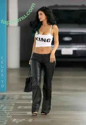 Kylie Jenner / kyliejenner / kyliejenner.2 nude photo #3465