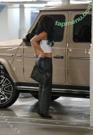 Kylie Jenner / kyliejenner / kyliejenner.2 nude photo #3467