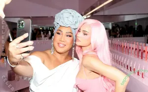 Kylie Jenner / kyliejenner / kyliejenner.2 nude photo #3481