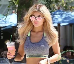 Kylie Jenner / kyliejenner / kyliejenner.2 nude photo #3518