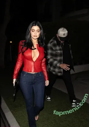 Kylie Jenner / kyliejenner / kyliejenner.2 nude photo #3545