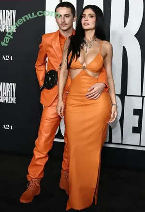 Kylie Jenner / kyliejenner / kyliejenner.2 nude photo #3565