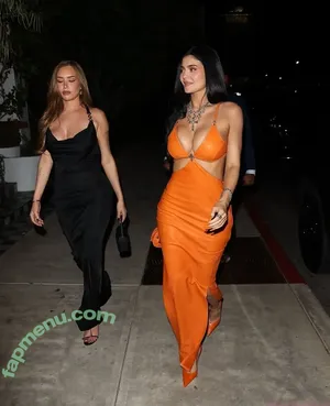 Kylie Jenner / kyliejenner / kyliejenner.2 nude photo #3573