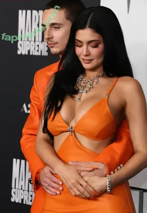 Kylie Jenner / kyliejenner / kyliejenner.2 nude photo #3577