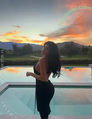 Kylie Jenner / kyliejenner / kyliejenner.2 nude photo #3643