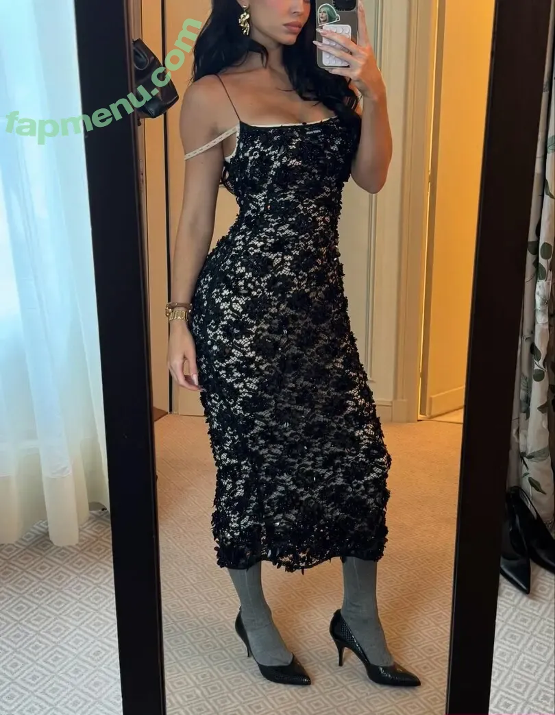 Kylie Jenner nude photo #3083 (KylieJenner / kyliejenner.2)