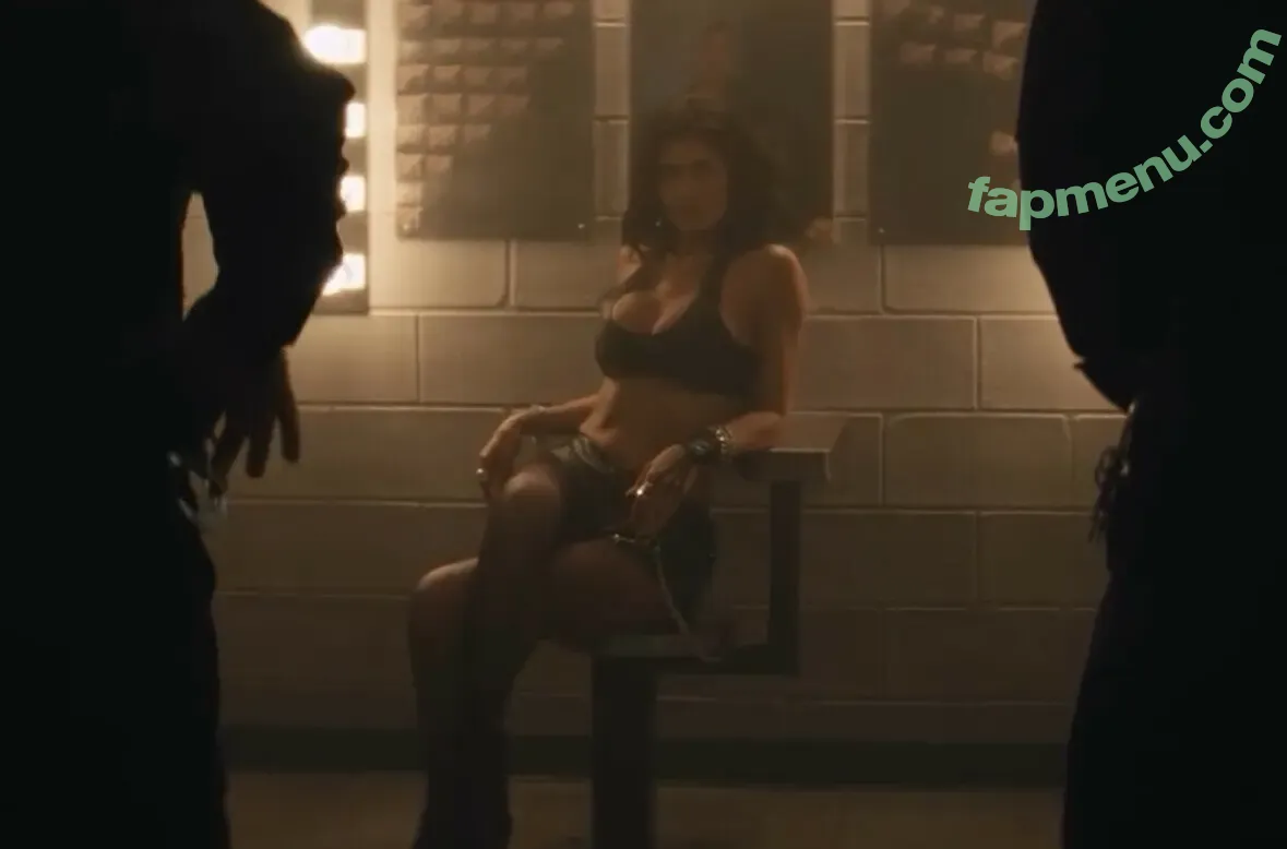 Kylie Jenner nude photo #3146 (KylieJenner / kyliejenner.2)