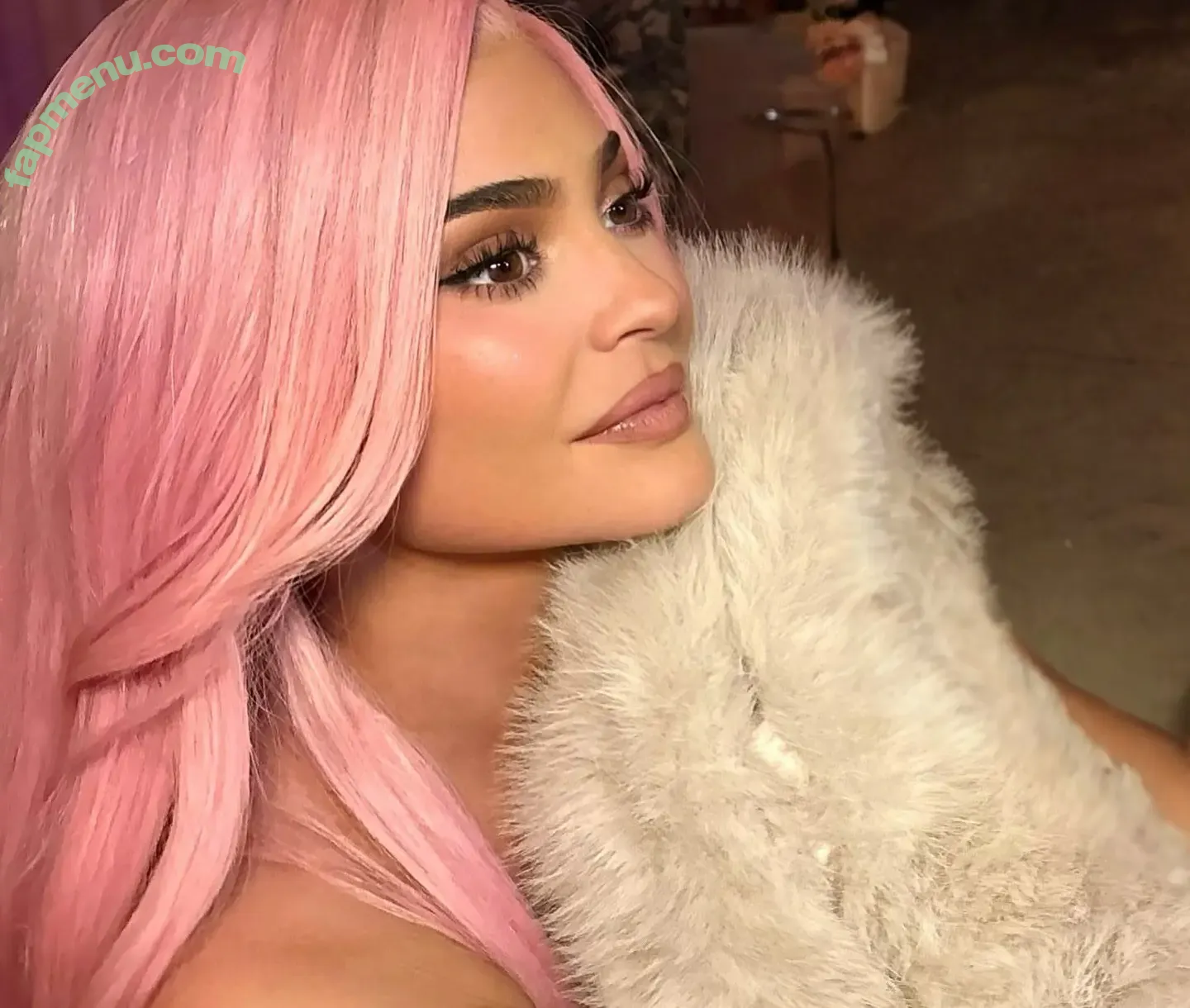 Kylie Jenner nude photo #3221 (KylieJenner / kyliejenner.2)