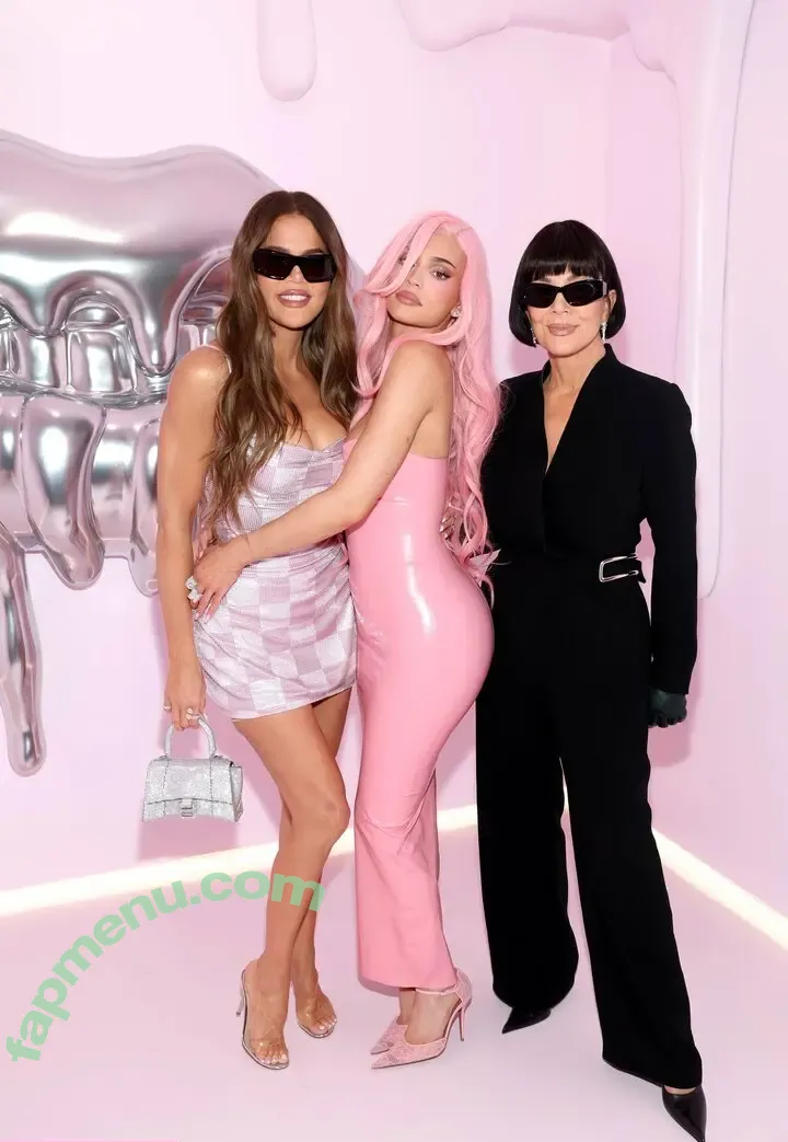 Kylie Jenner nude photo #3228 (KylieJenner / kyliejenner.2)