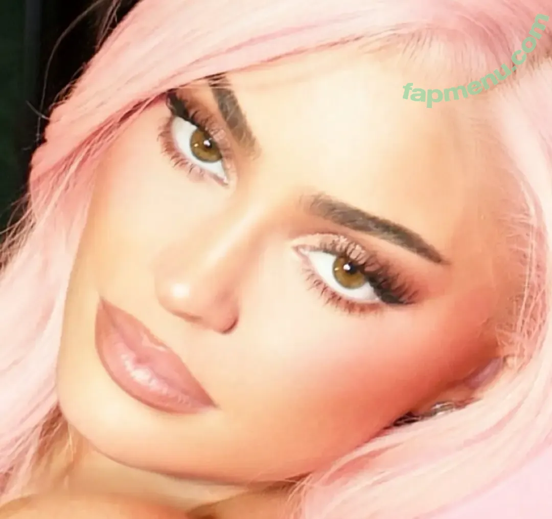 Kylie Jenner nude photo #3247 (KylieJenner / kyliejenner.2)