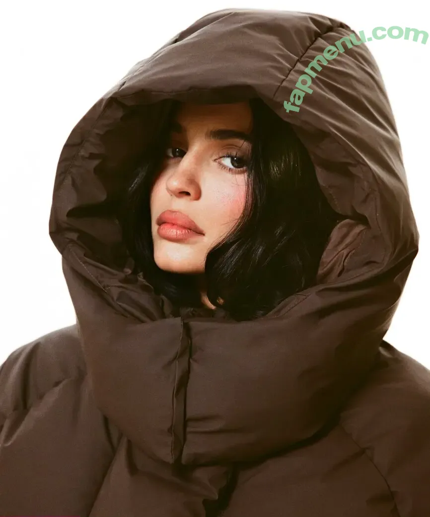 Kylie Jenner nude photo #3298 (KylieJenner / kyliejenner.2)