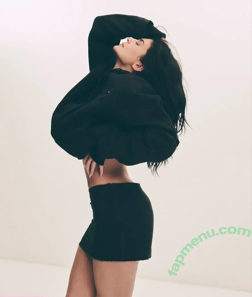 Kylie Jenner nude photo #3300 (KylieJenner / kyliejenner.2)