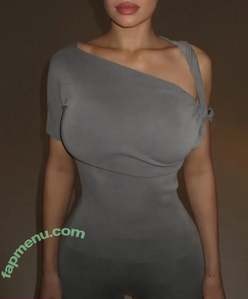 Kylie Jenner nude photo #3417 (KylieJenner / kyliejenner.2)