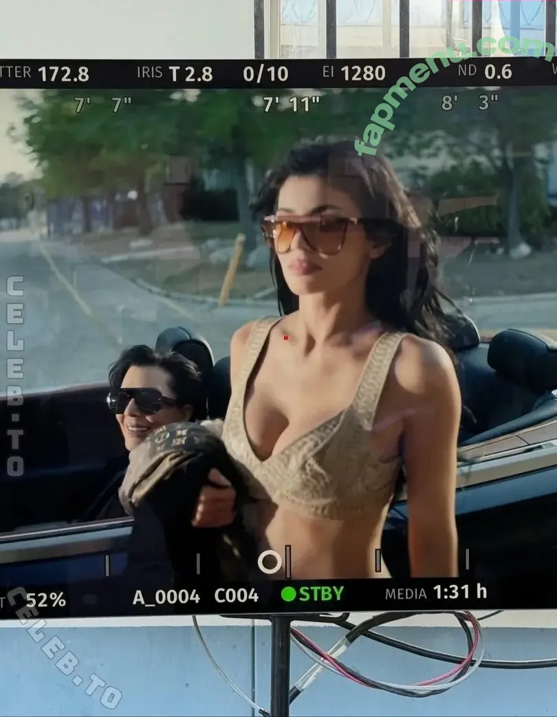 Kylie Jenner nude photo #3454 (kyliejenner / kyliejenner.2)