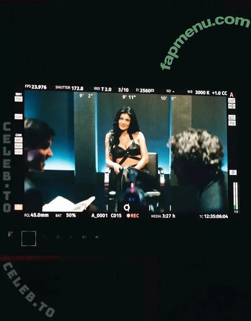 Kylie Jenner nude photo #3456 (kyliejenner / kyliejenner.2)