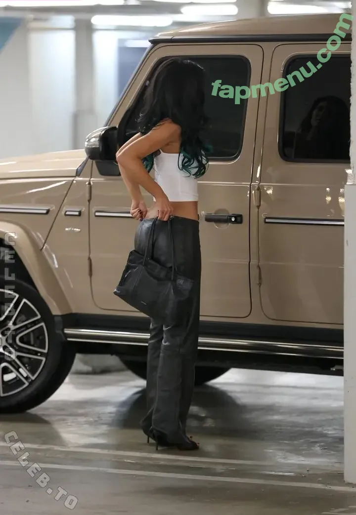 Kylie Jenner nude photo #3467 (kyliejenner / kyliejenner.2)