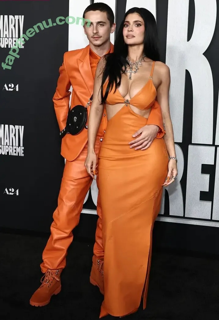 Kylie Jenner nude photo #3565 (kyliejenner / kyliejenner.2)