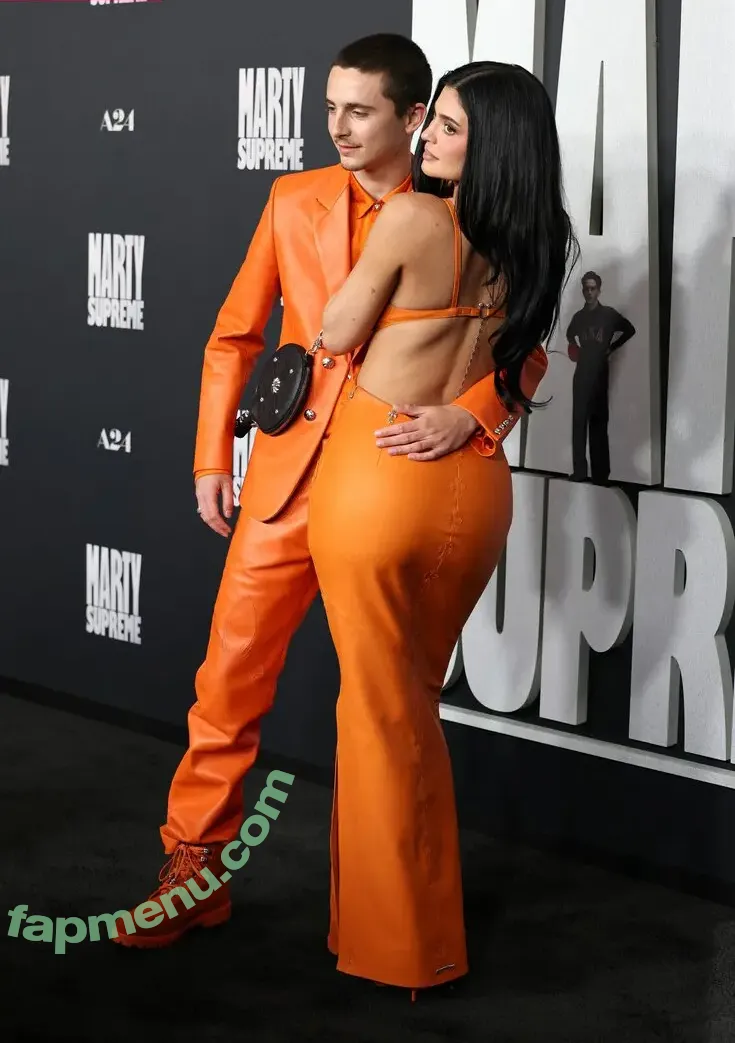 Kylie Jenner nude photo #3584 (kyliejenner / kyliejenner.2)