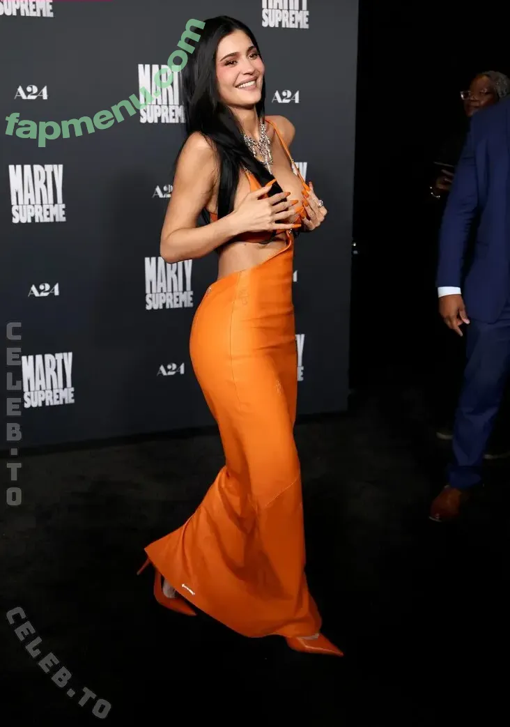 Kylie Jenner nude photo #3604 (kyliejenner / kyliejenner.2)